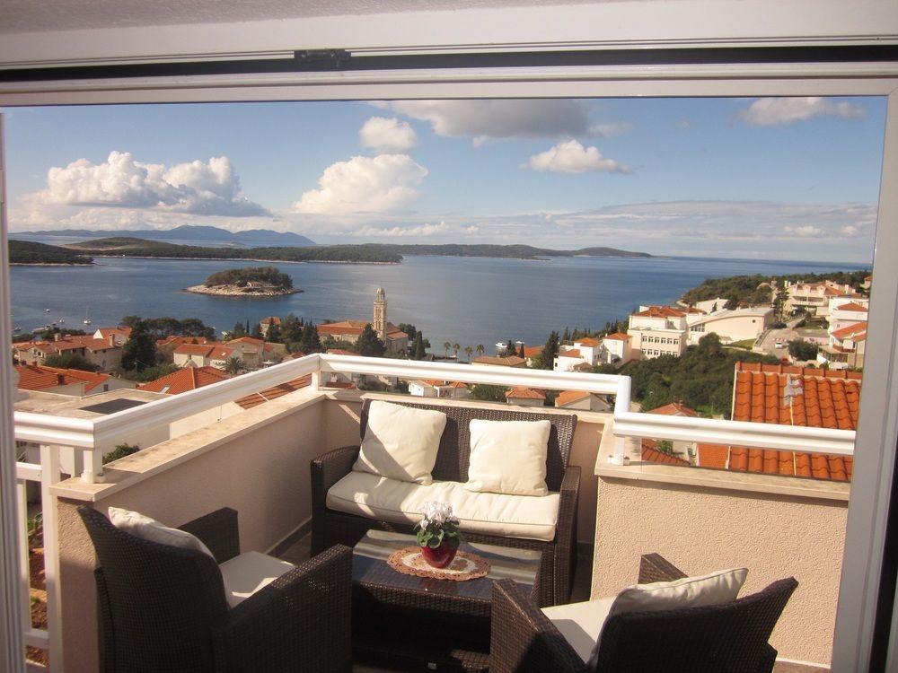 Apartments Kresic Hvar Town Buitenkant foto
